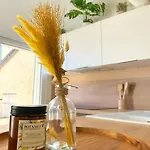 Apartamento Le Nily Provence, T2 Cosy Renove Avec Clim, Exterieur Et Parking