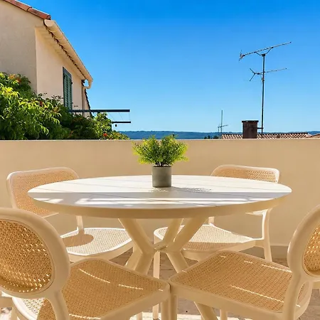 Apartman Le Nily Provence, T2 Cosy Renove Avec Clim, Exterieur Et Parking